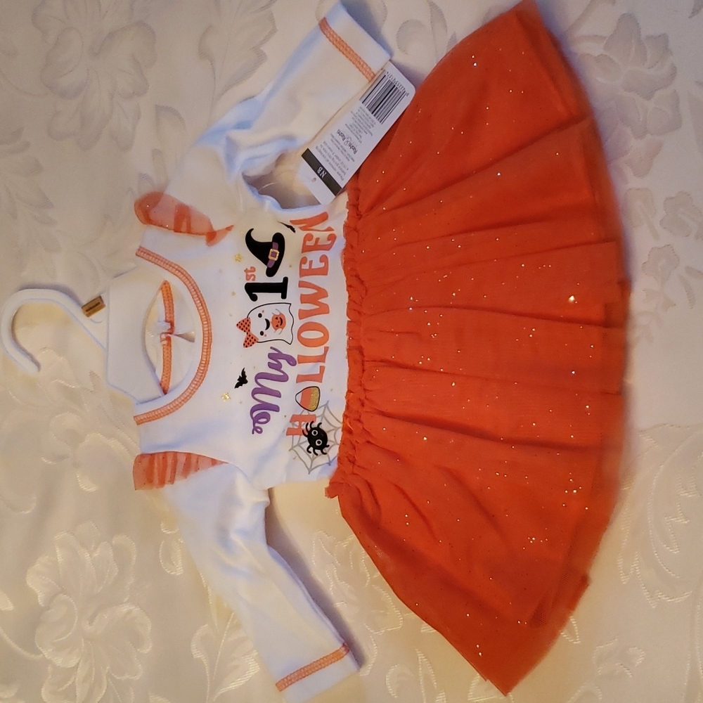 MY 1ST HALLOWEEN LONG SLEEVE  ONSIE WITH ATTACHED TUTU NWT **304**